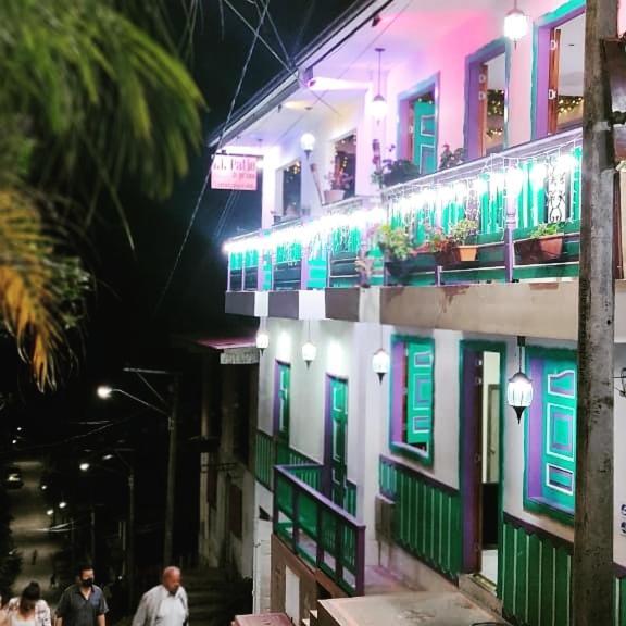 Hospedaje Los Balcones Саленто Экстерьер фото